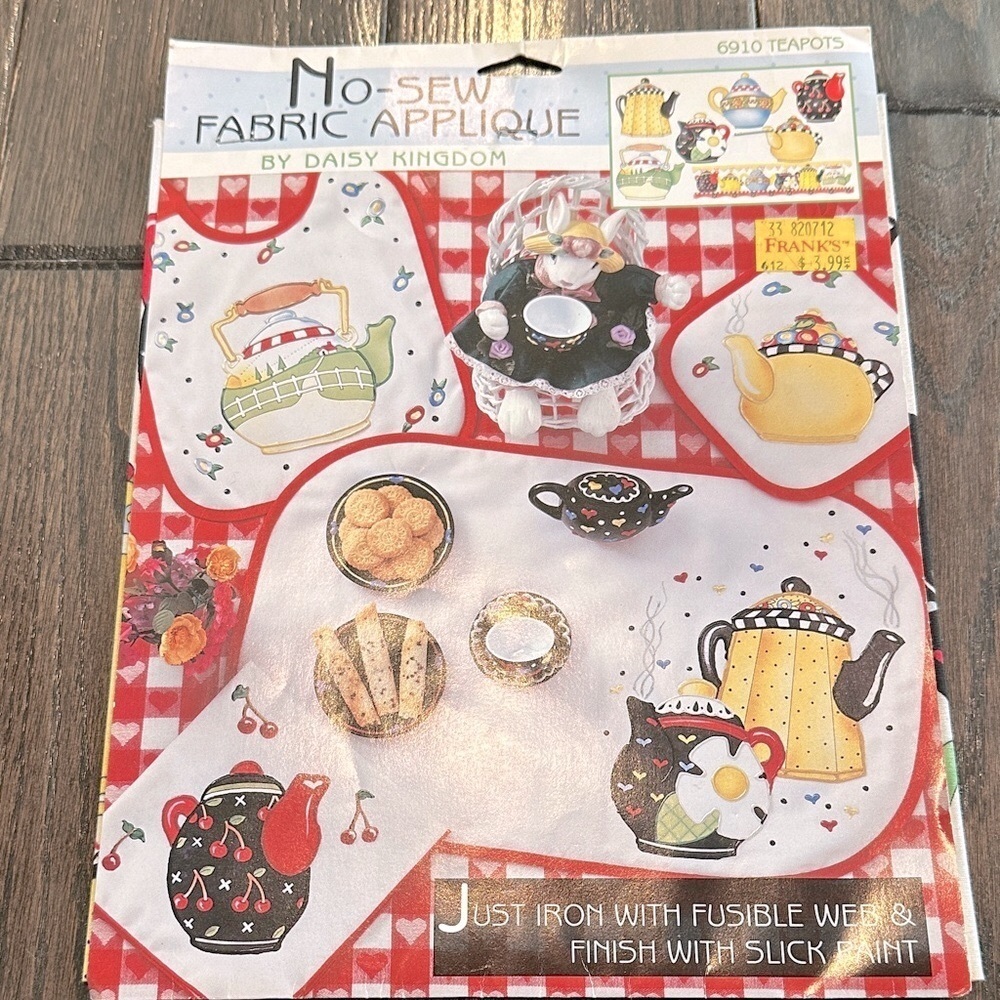 Vintage No-Sew Fabric Applique Kit - Multicolor Teapot Design